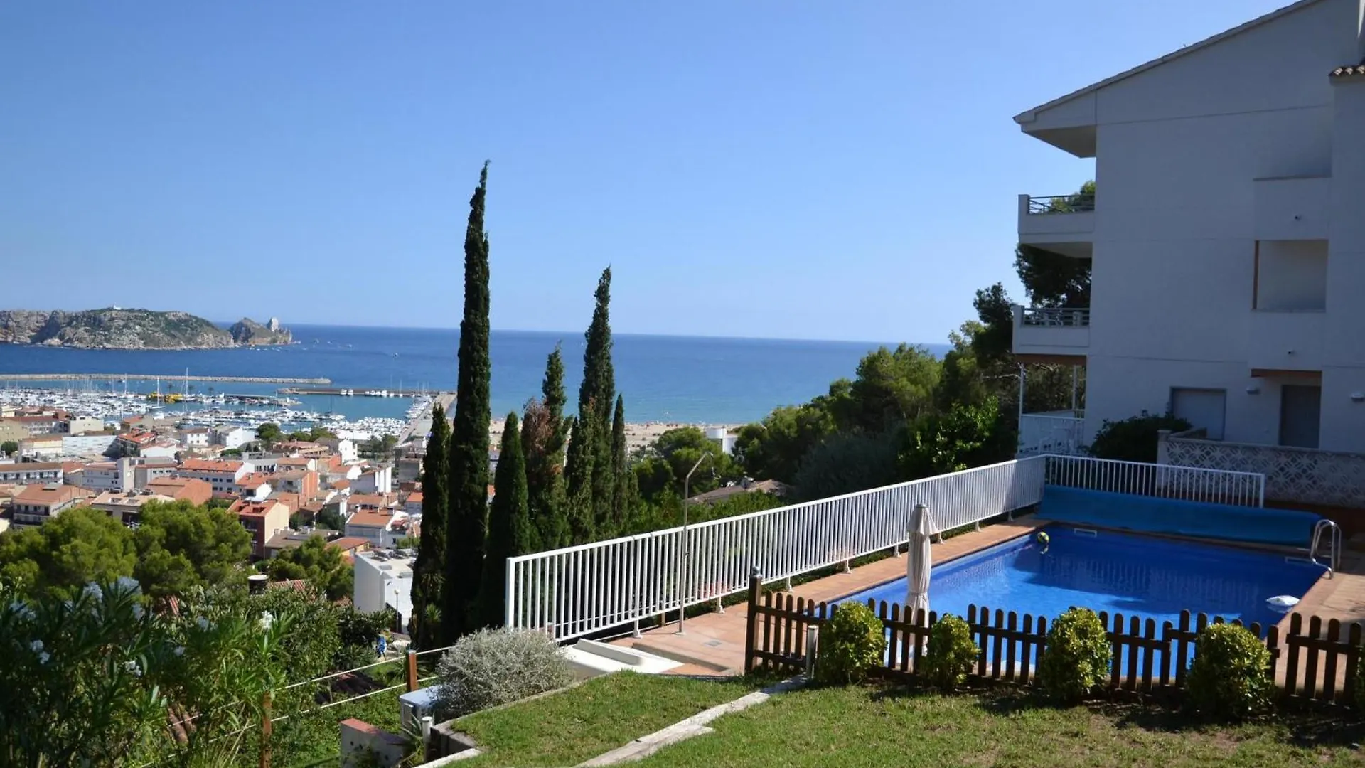 Casa Blanca C - L'Estartit, Roca Maura - Es-323-64 Apartment