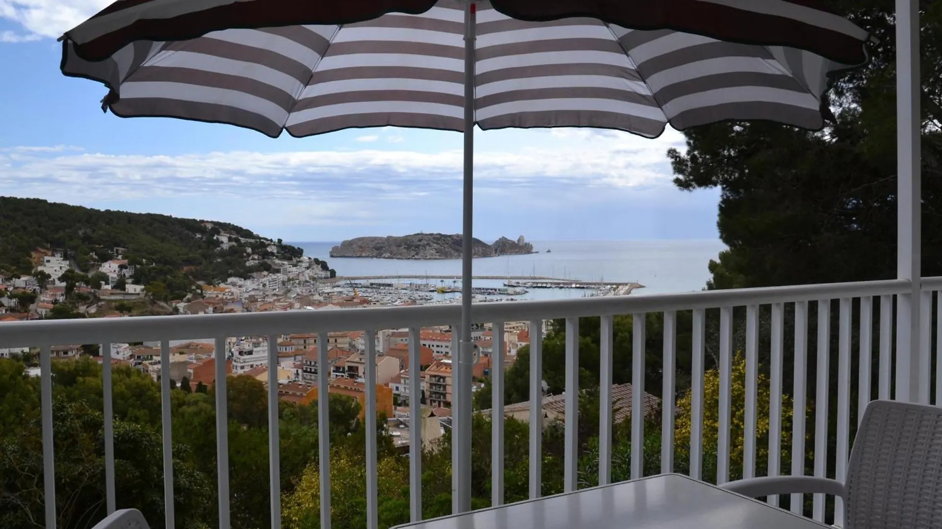 Casa Blanca C - L'Estartit, Roca Maura - Es-323-64 Apartment L'Estartit